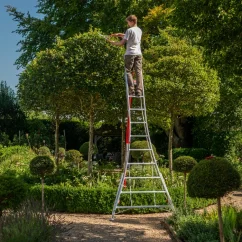 Třínohý žebřík Henchman PRO 3,6m (plně nastavitelný)