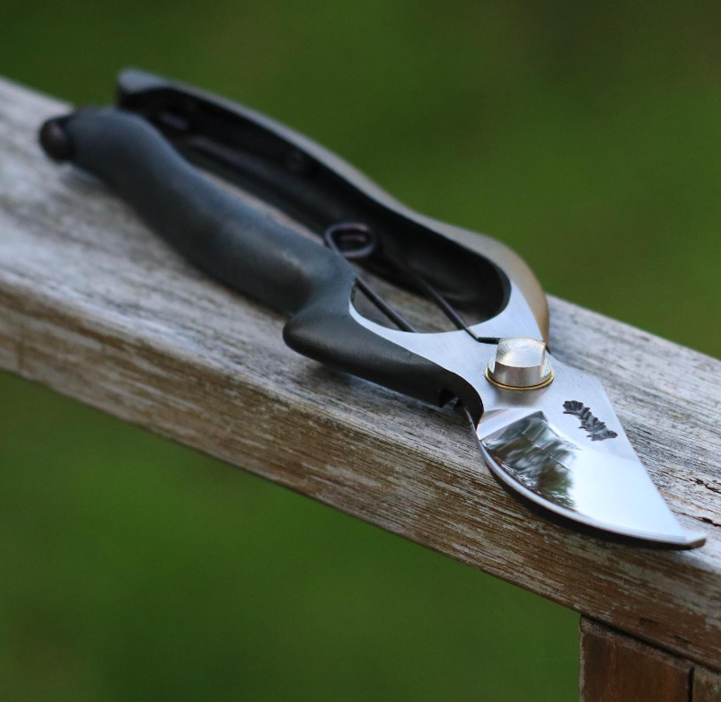 HIDEHISA zahradnické nůžky YP180