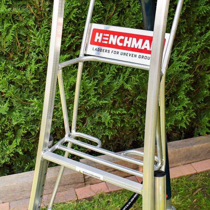 Třínohý žebřík Henchman 3,0m (plně nastavitelný)