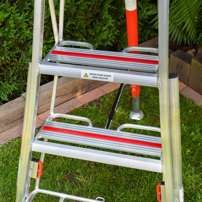 Třínohý žebřík Henchman PRO 3,0m (plně nastavitelný)